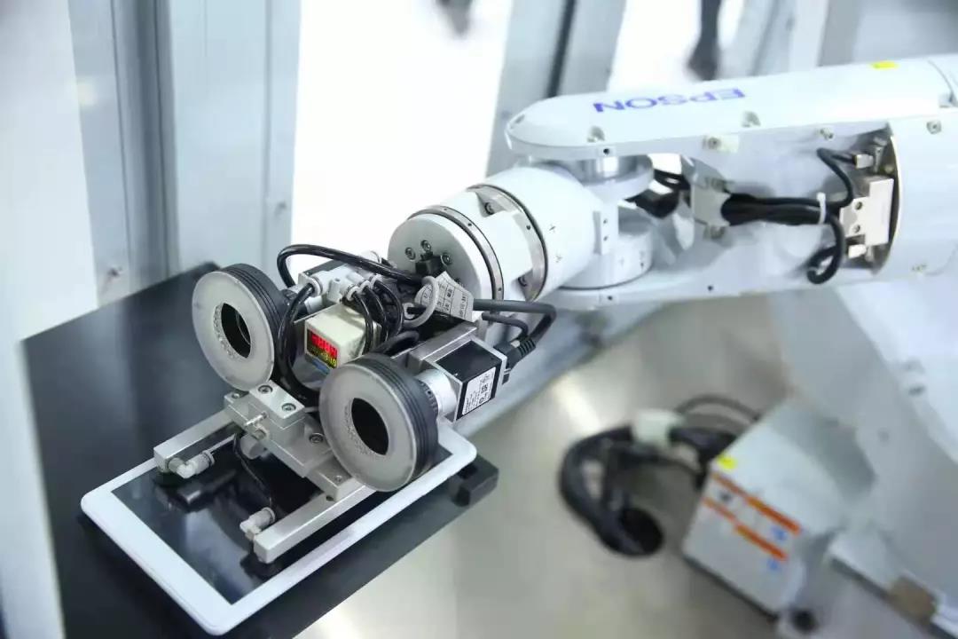 愛(ài)普生機(jī)器人在汽車(chē)行業(yè)中的應(yīng)用